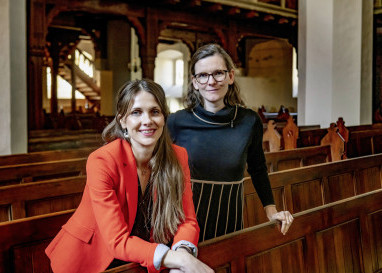 Pfarrerinnen mit klarer Haltung: Elisabeth Schulze und Jette Förster. (Fotos: Marc-Steffen Unger)