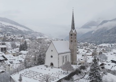 Die schönen Gotteshäuser und ihre Menschen im Unterengadin in einer Videoserie: Scuol