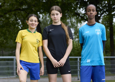 Die Weltmeisterschaften stehen in der Kritik – Fussballfans sagen, wie sie damit umgehen