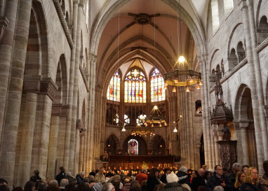 Obwohl einzelne Kirchen Eintrittsgeld verlangen, zeigt der Trend in eine andere Richtung